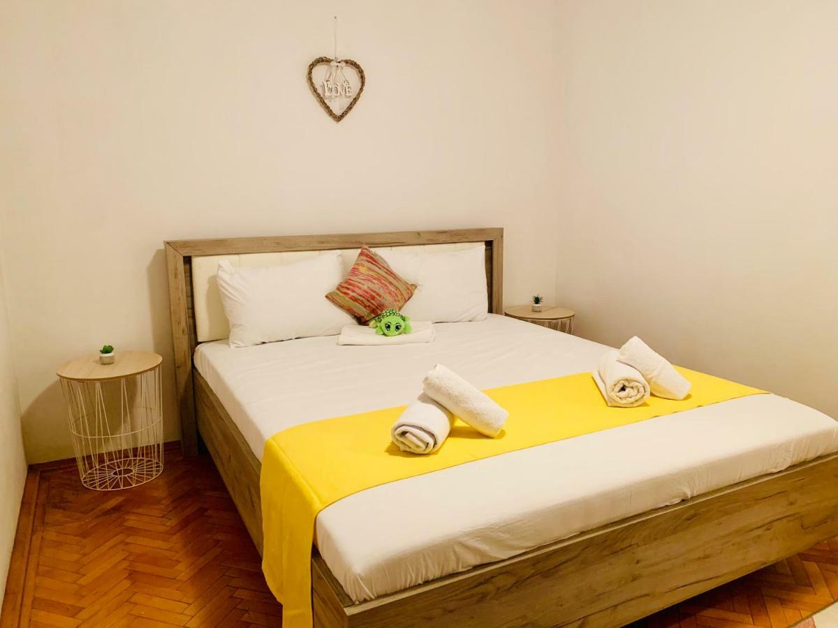 Ultracentral Apartment With All You Need: Wifi, Tv, Ac, Washer, Coffe Timişoara Exterior foto