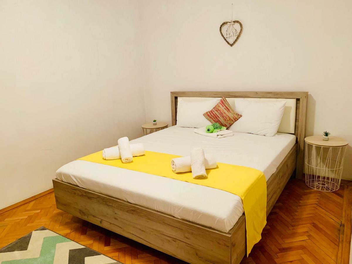 Ultracentral Apartment With All You Need: Wifi, Tv, Ac, Washer, Coffe Timişoara Exterior foto